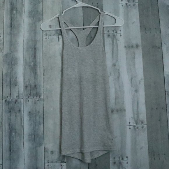 Old Navy | Women's Active Go Dry Fitted Tank Top - Picture 1 of 10